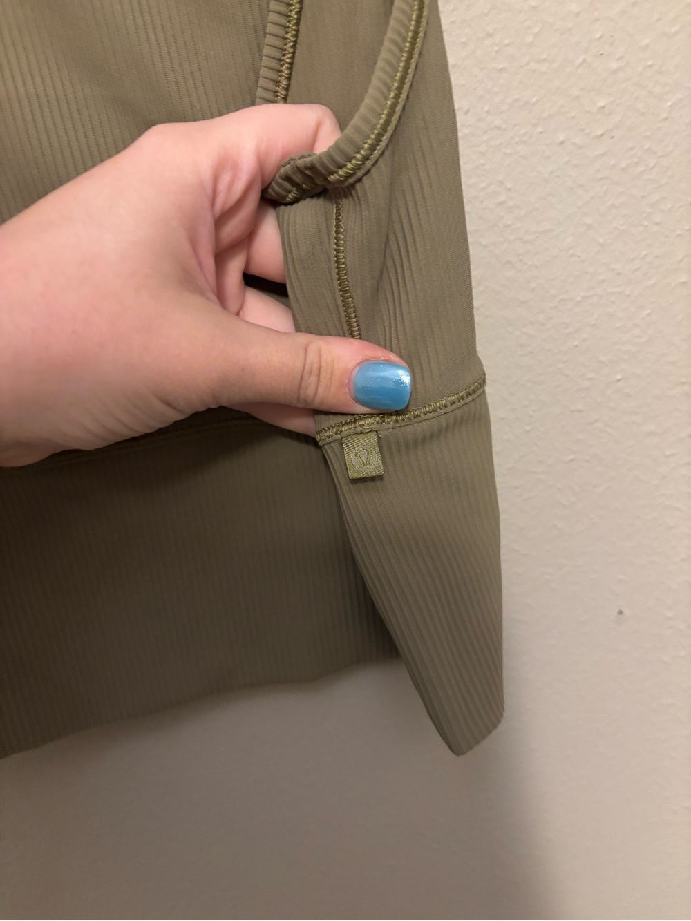 lululemon Power Pivot Ribbed Tank Top 4 - Picture 8 of 11